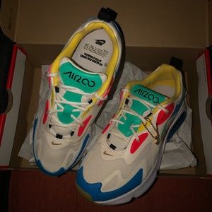 Moving 📦 Air Max 200 💙